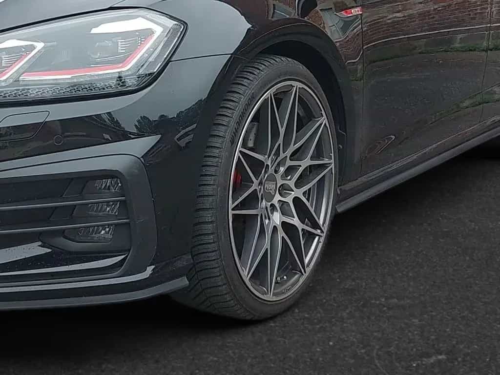 Volkswagen Golf GTI DSG PANO Leder REMUS MAM Felgen SHZ PDC 05/2017-photo-9