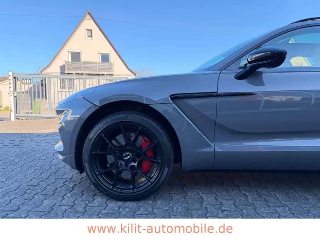 Aston Martin DBX 4.0 V8 *1.HD+CARBON+22ZOLL+PANO+CHINA GREY* 05/2022-photo-10