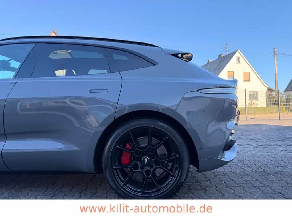 Aston Martin DBX 4.0 V8 *1.HD+CARBON+22ZOLL+PANO+CHINA GREY* 05/2022-photo-11