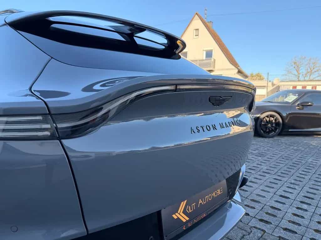 Aston Martin DBX 4.0 V8 *1.HD+CARBON+22ZOLL+PANO+CHINA GREY* 05/2022-photo-18