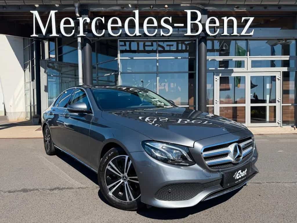 Mercedes-Benz E-Class 200 Avantgarde+RFK+Multibeam+Ambiente+ 03/2017-photo-0