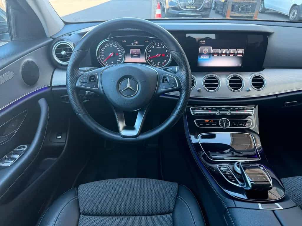Mercedes-Benz E-Class 200 Avantgarde+RFK+Multibeam+Ambiente+ 03/2017-photo-13