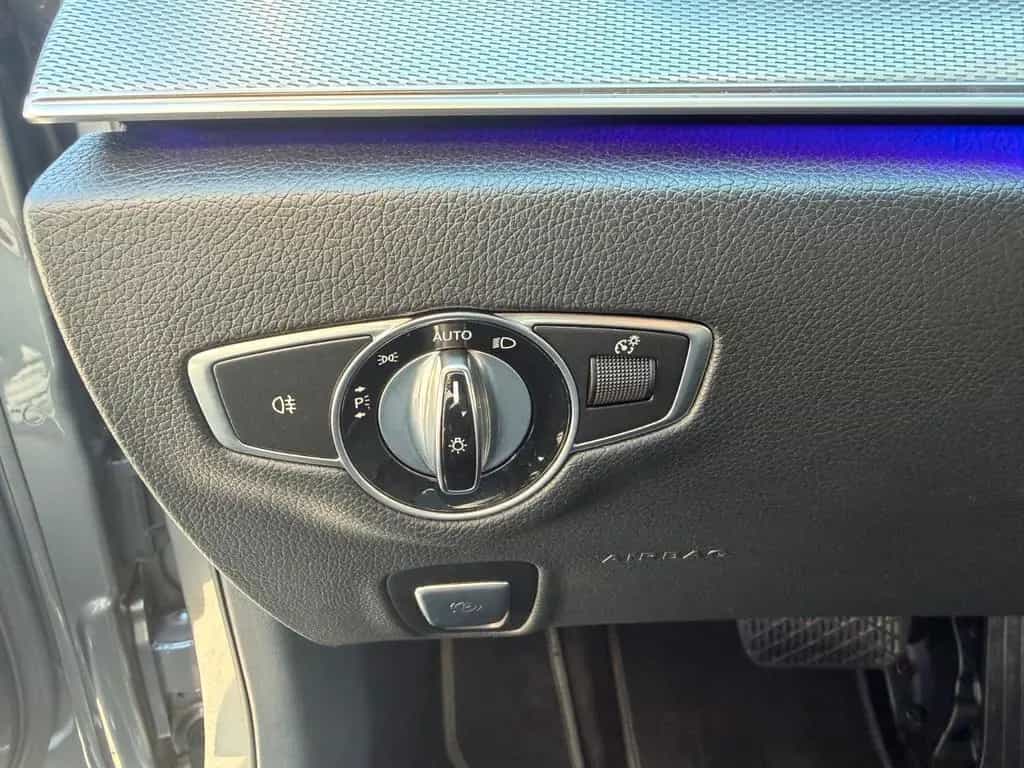 Mercedes-Benz E-Class 200 Avantgarde+RFK+Multibeam+Ambiente+ 03/2017-photo-18