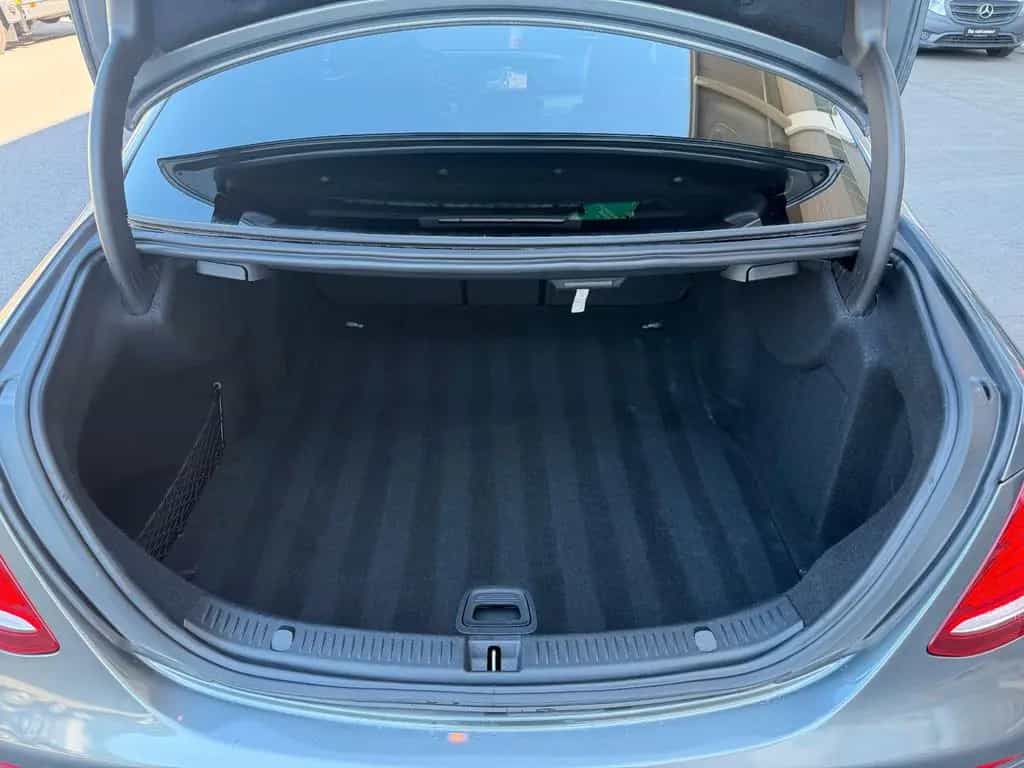 Mercedes-Benz E-Class 200 Avantgarde+RFK+Multibeam+Ambiente+ 03/2017-photo-7