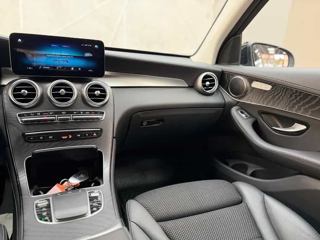Mercedes-Benz GLC-Class 400 d 4Matic |STDHZG|HUD|AHK|LED|KEYLESS|LM 03/2020-photo-23