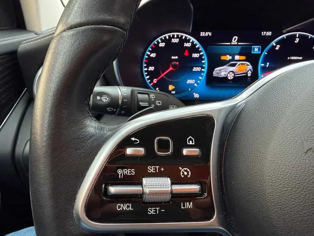 Mercedes-Benz GLC-Class 400 d 4Matic |STDHZG|HUD|AHK|LED|KEYLESS|LM 03/2020-photo-29