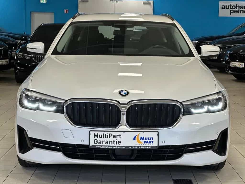 BMW 5 Series 530d xDrive HUD/Park&DriveAss/SportLederSitze 08/2020-photo-4