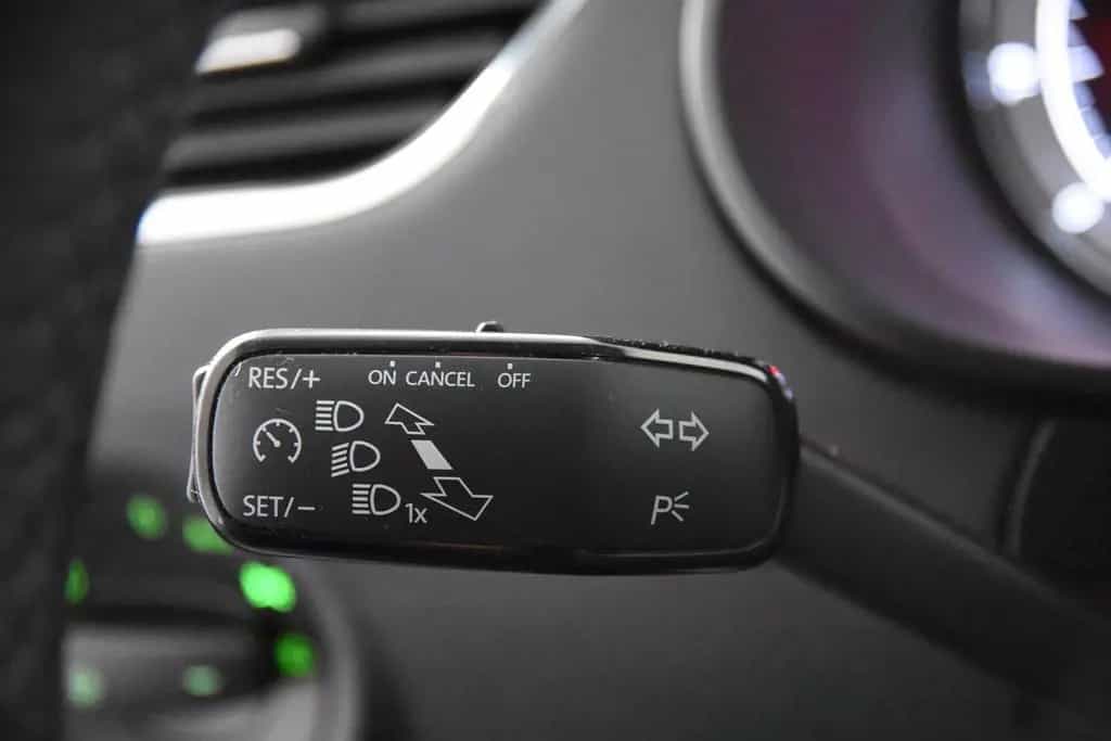 Skoda Octavia Combi *1.Hand*Navi*Park ass.*AHK* 12/2020-photo-16