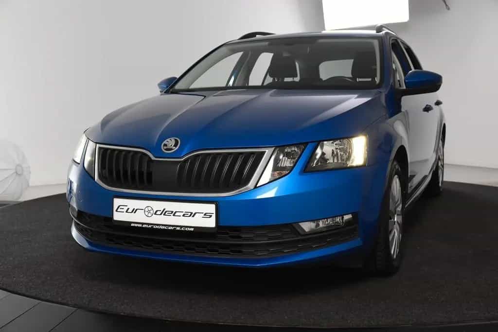 Skoda Octavia Combi *1.Hand*Navi*Park ass.*AHK* 12/2020-photo-25