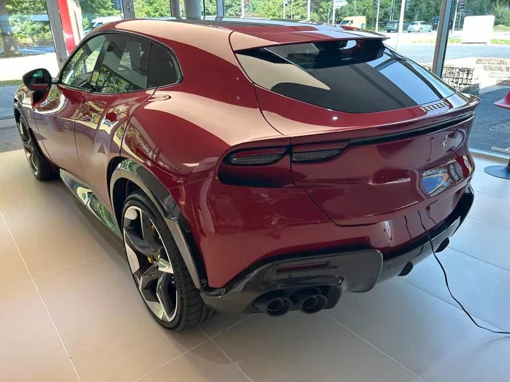Ferrari Purosangue 10/2025-photo-2