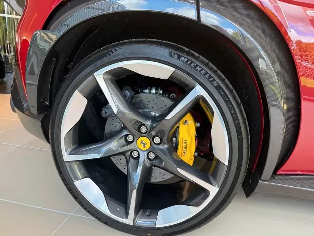 Ferrari Purosangue 10/2025-photo-8