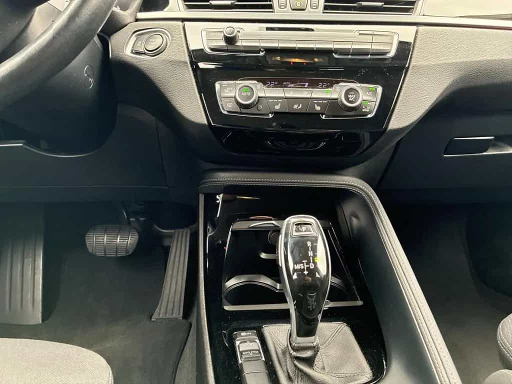 BMW X1 xDrive20d SPORTLINE HUD AHK ACC RFK KOMFZG 10/2019-photo-10