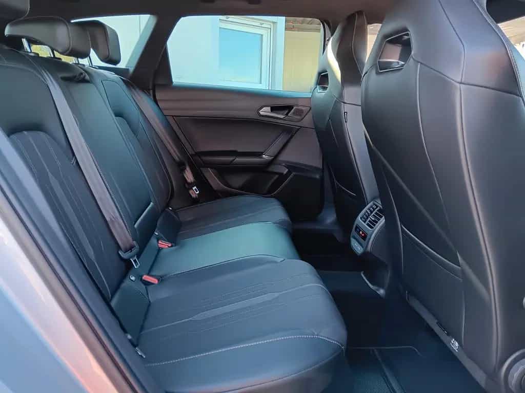 Cupra Leon Sportstourer VZ 4Drive AHZV Klima Kamera 07/2022-photo-11