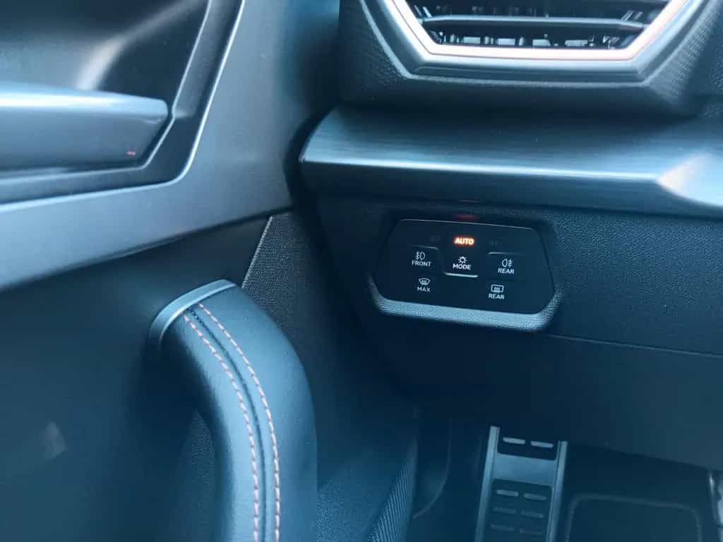 Cupra Leon Sportstourer VZ 4Drive AHZV Klima Kamera 07/2022-photo-16