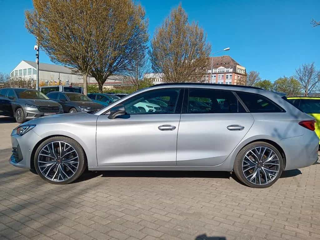 Cupra Leon Sportstourer VZ 4Drive AHZV Klima Kamera 07/2022-photo-4