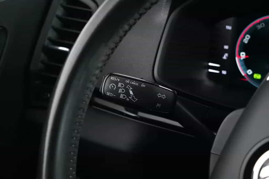 Skoda Karoq SPORTLINE 1.5TSI DSG 1.HAND MATRIX-LED uvm 09/2023-photo-15