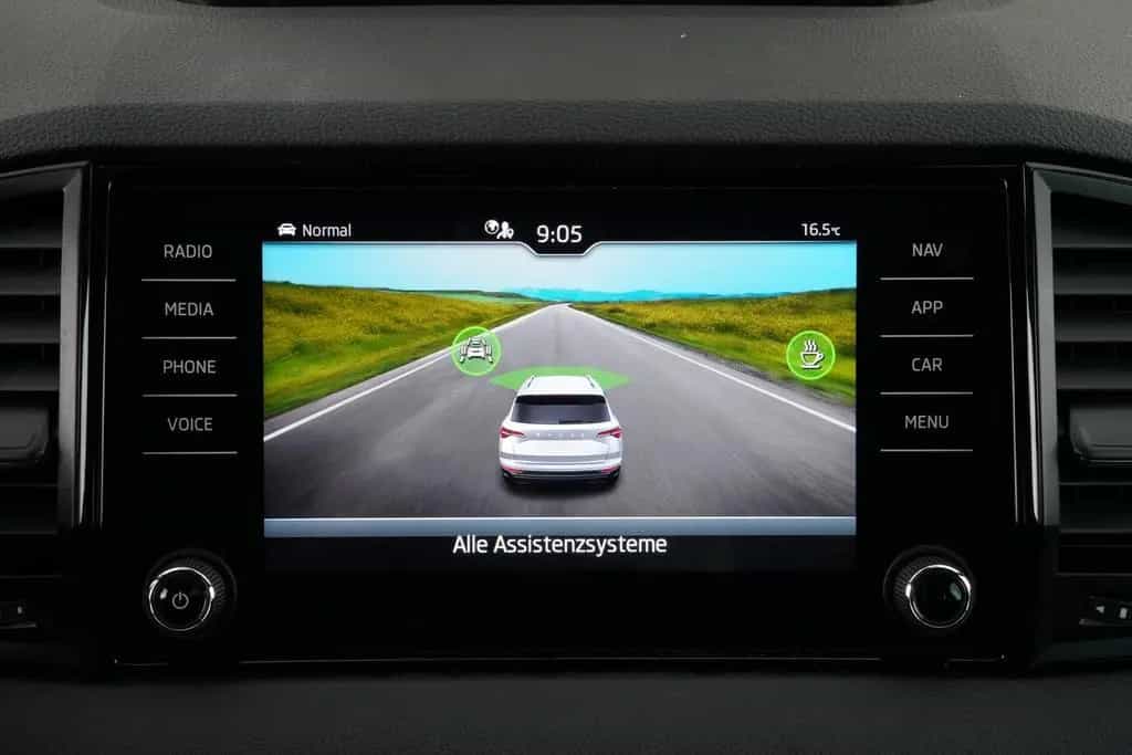 Skoda Karoq SPORTLINE 1.5TSI DSG 1.HAND MATRIX-LED uvm 09/2023-photo-20