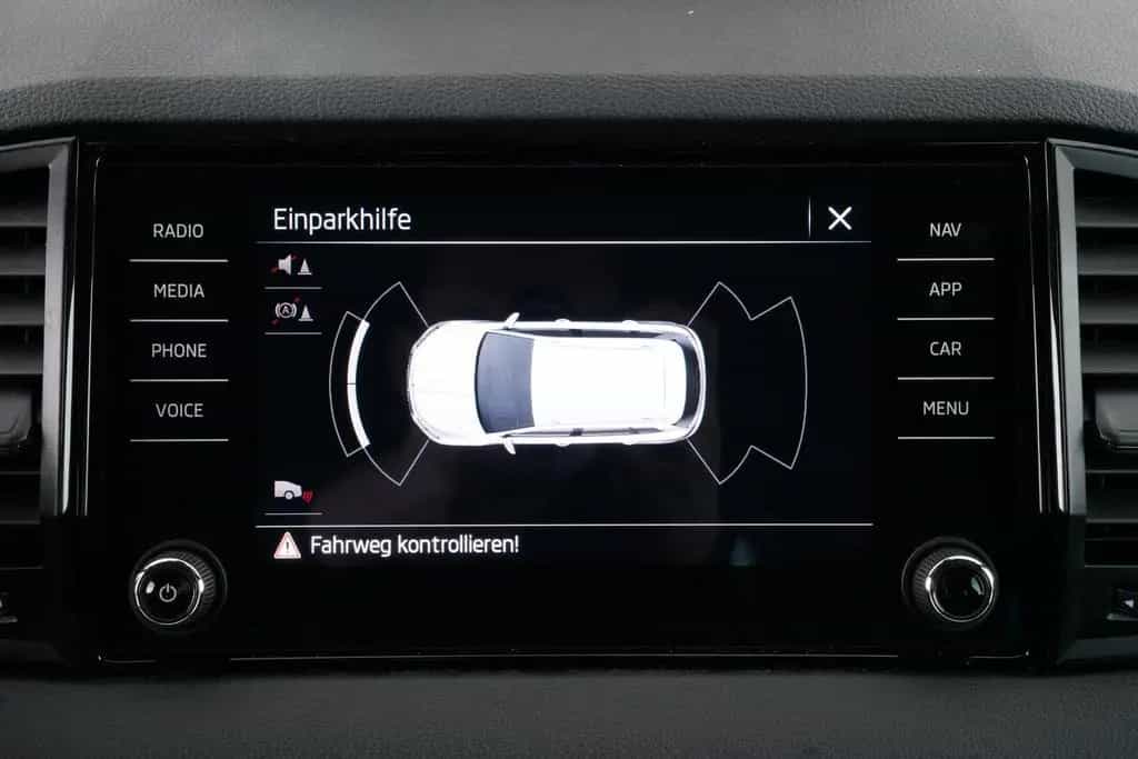 Skoda Karoq SPORTLINE 1.5TSI DSG 1.HAND MATRIX-LED uvm 09/2023-photo-24