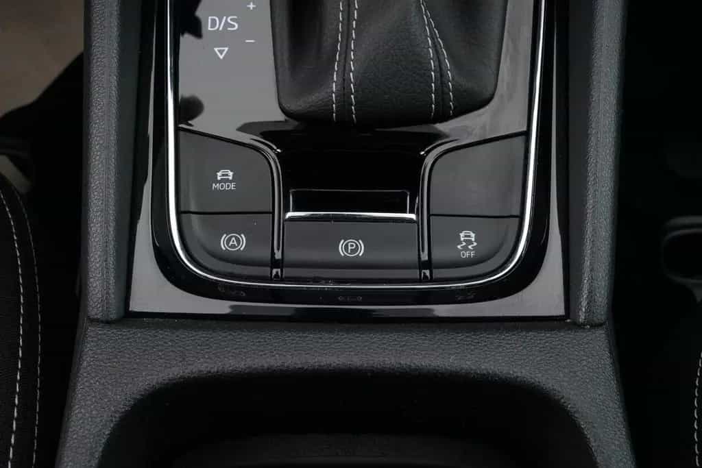 Skoda Karoq SPORTLINE 1.5TSI DSG 1.HAND MATRIX-LED uvm 09/2023-photo-28