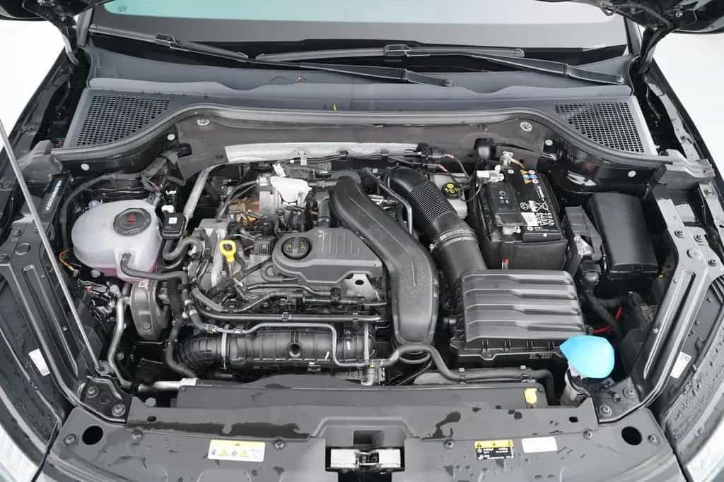 Skoda Karoq SPORTLINE 1.5TSI DSG 1.HAND MATRIX-LED uvm 09/2023-photo-31