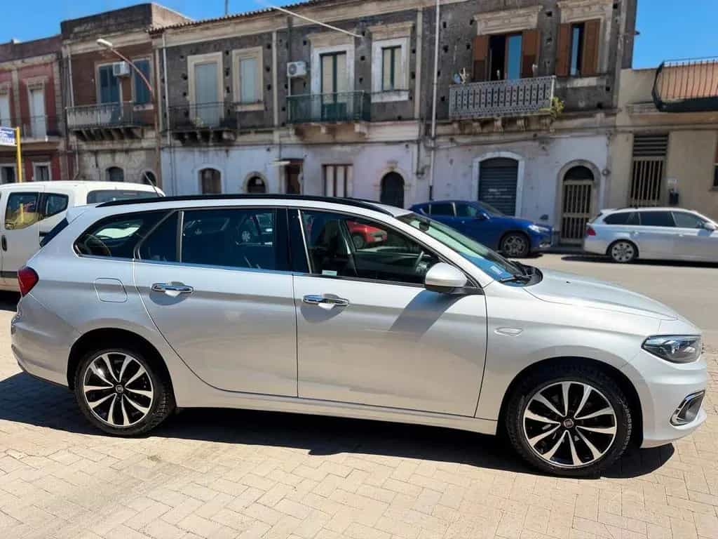 Fiat Tipo 1.6 MJT 120CV S&S SW LOUNGE 03/2018-photo-3