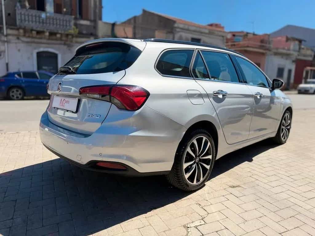 Fiat Tipo 1.6 MJT 120CV S&S SW LOUNGE 03/2018-photo-4