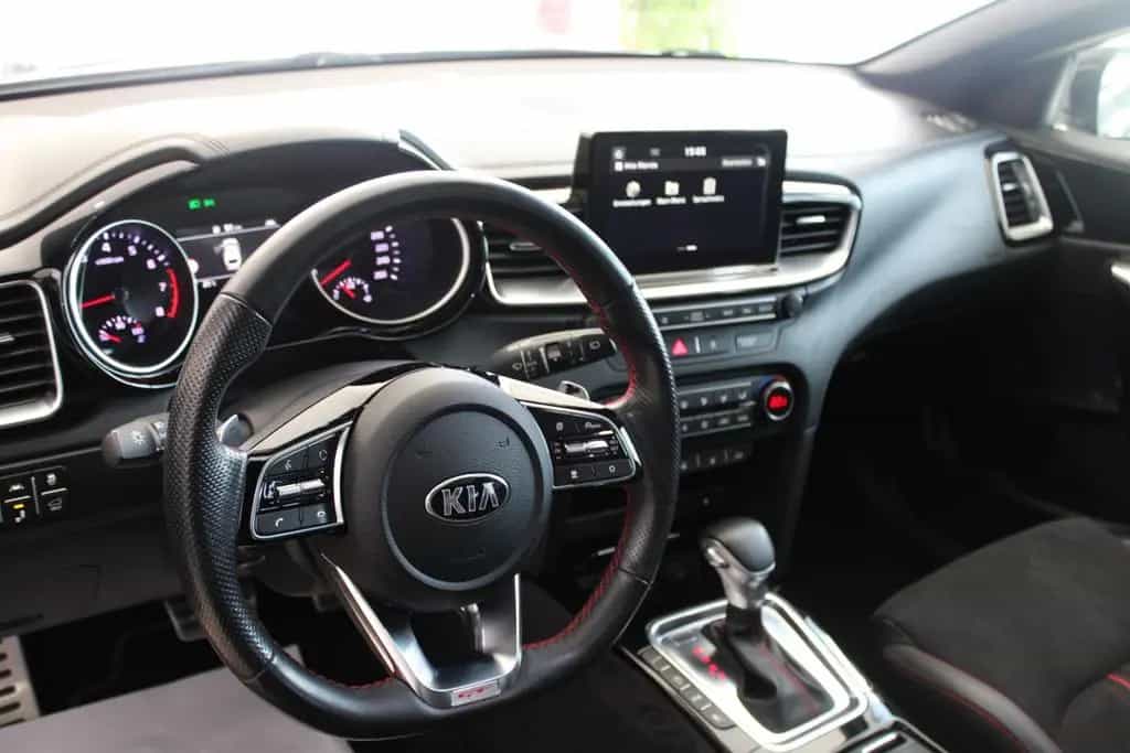 Kia ProCeed GT 05/2019-photo-15