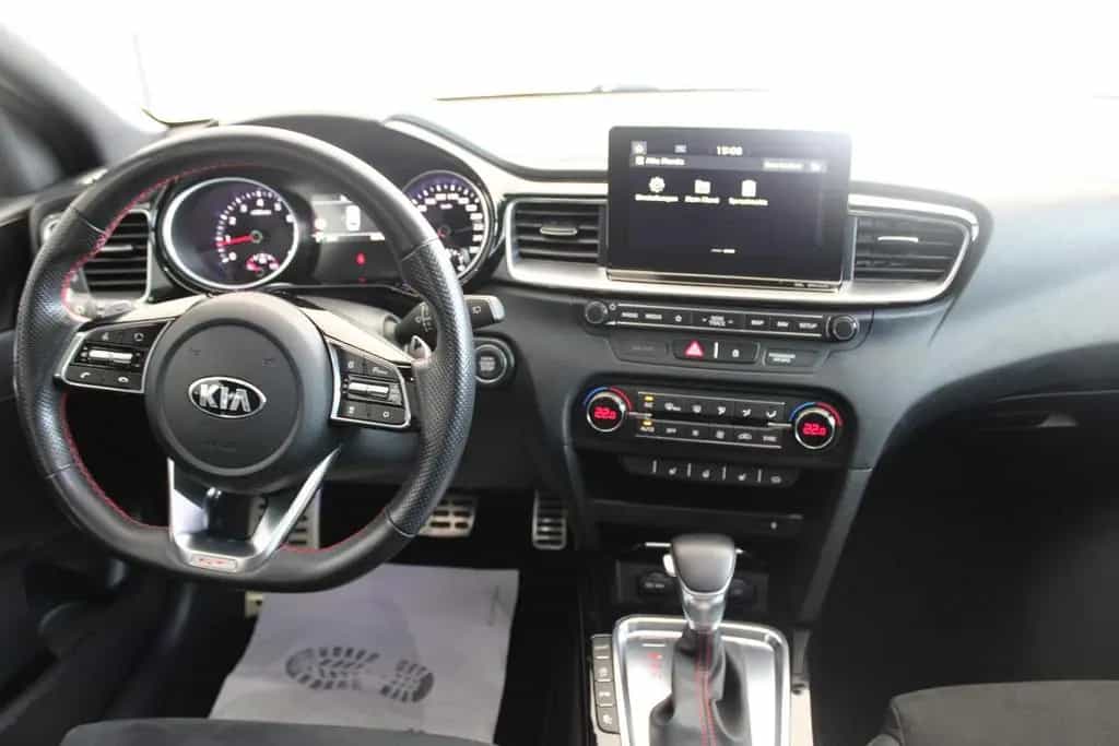 Kia ProCeed GT 05/2019-photo-22