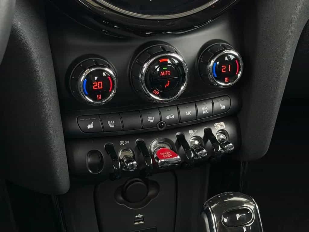 MINI Classic Trim KAMERA*Aut.*TEMP*A/C*Shz* 12/2022-photo-15