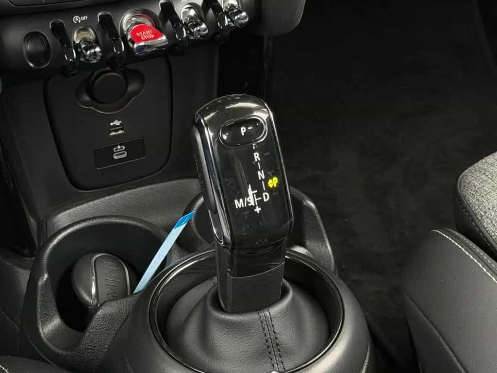 MINI Classic Trim KAMERA*Aut.*TEMP*A/C*Shz* 12/2022-photo-16