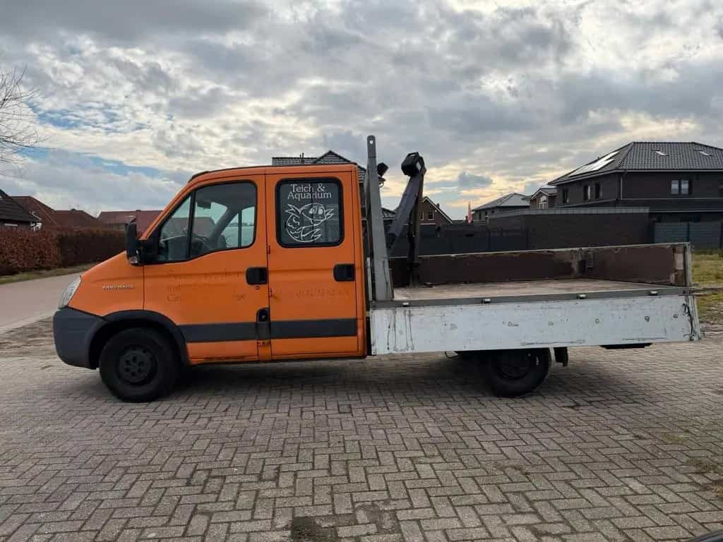 Iveco Pritsche 2.3/AHK/KRAN/19% MwSt./7 Sitzer 06/2010-photo-2