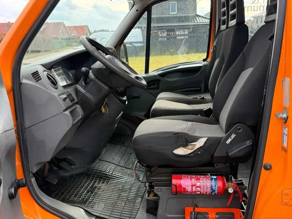 Iveco Pritsche 2.3/AHK/KRAN/19% MwSt./7 Sitzer 06/2010-photo-6