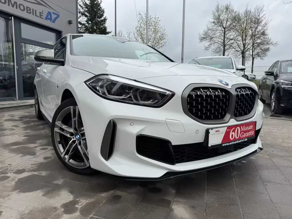 BMW M135 i xDrive 07/2021-photo-0