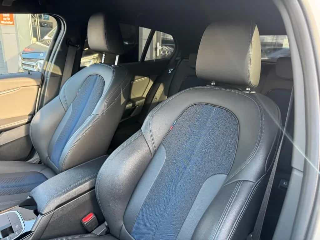 BMW M135 i xDrive 07/2021-photo-11