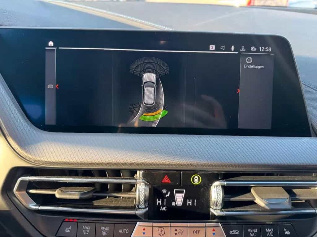 BMW M135 i xDrive 07/2021-photo-18