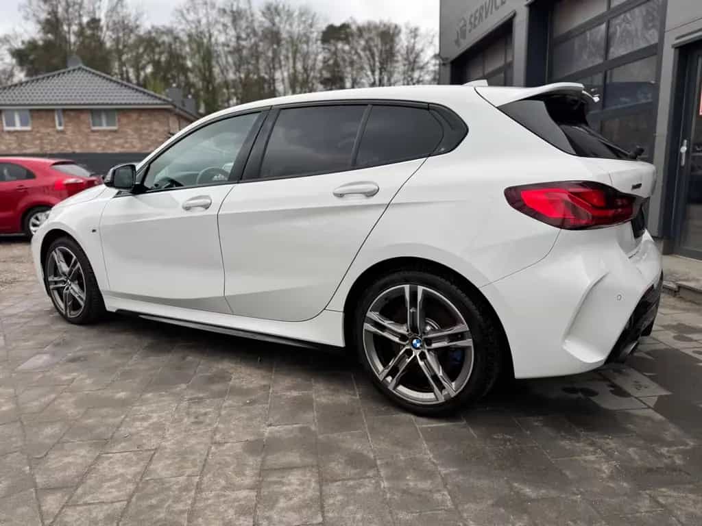 BMW M135 i xDrive 07/2021-photo-4