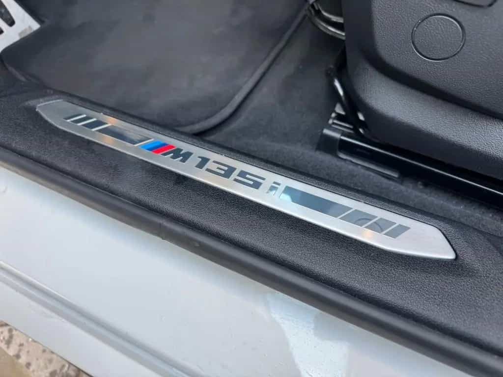 BMW M135 i xDrive 07/2021-photo-9