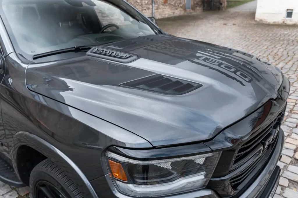 Dodge RAM 5,7L Laramie CC 4X4 360° LED CARPLAY LPG AHK 11/2023-photo-31