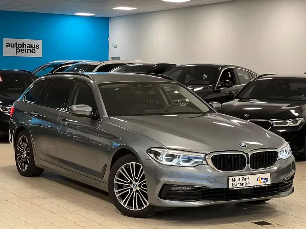 BMW 5 Series 520d xDrive Sport Line LC+/ParkAssist/DA+/Hi-Fi 08/2020-photo-0
