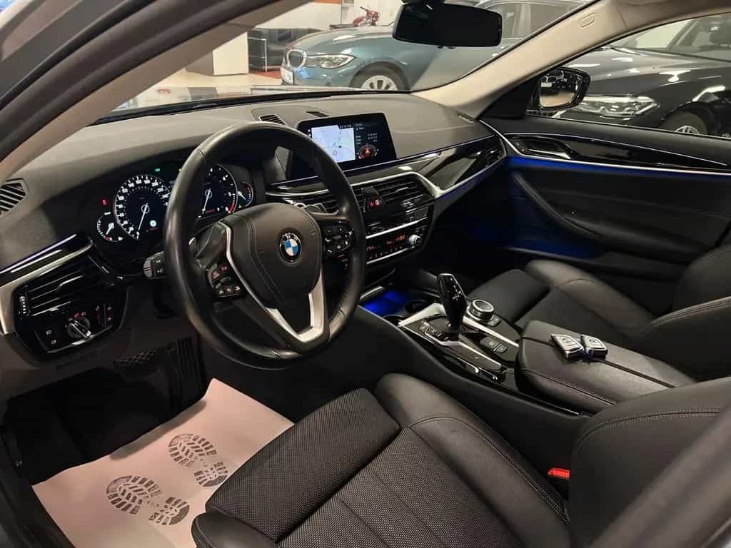 BMW 5 Series 520d xDrive Sport Line LC+/ParkAssist/DA+/Hi-Fi 08/2020-photo-13