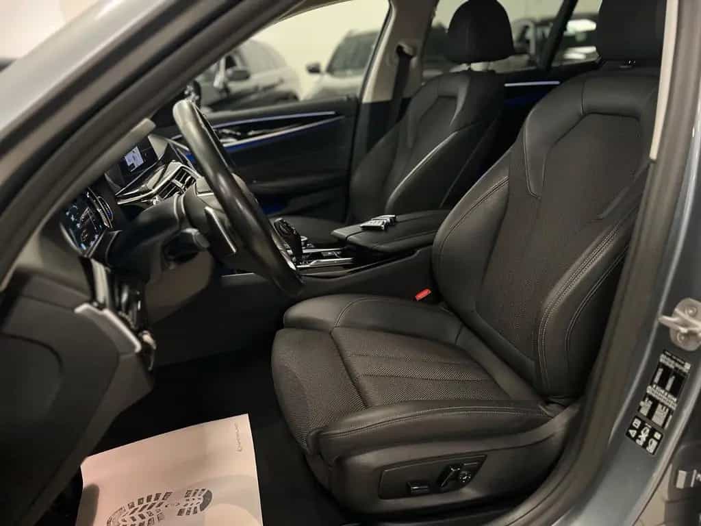 BMW 5 Series 520d xDrive Sport Line LC+/ParkAssist/DA+/Hi-Fi 08/2020-photo-14