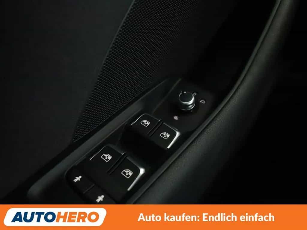 Audi A3 Sportback 2.0 TFSI quattro Sport Aut.*AHK*NAV 07/2018-photo-23