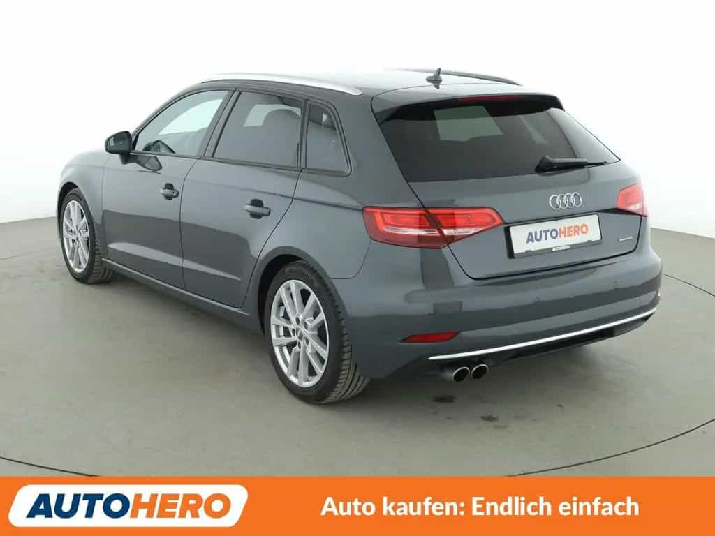 Audi A3 Sportback 2.0 TFSI quattro Sport Aut.*AHK*NAV 07/2018-photo-3