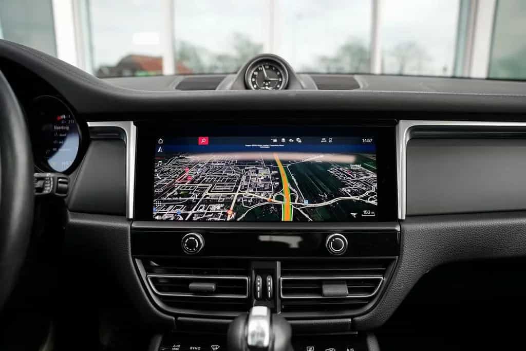 Porsche Macan 2.0 l luftfederung l Memory-pakket l licht 01/2022-photo-12