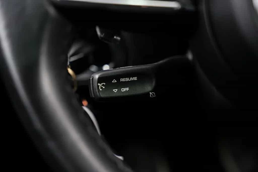 Porsche Macan 2.0 l luftfederung l Memory-pakket l licht 01/2022-photo-20