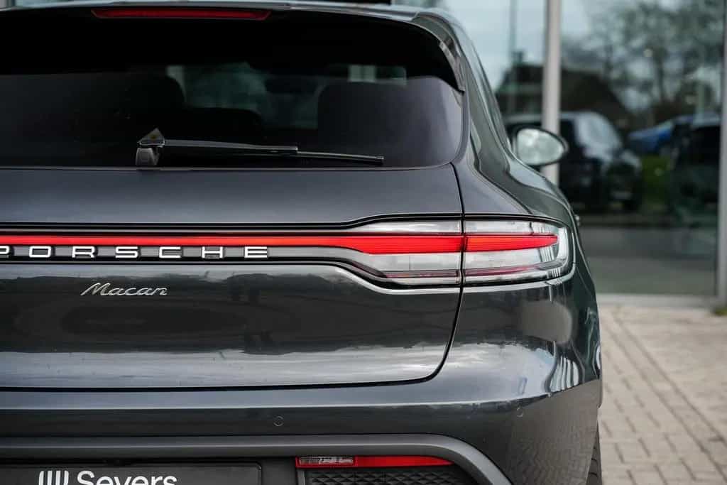 Porsche Macan 2.0 l luftfederung l Memory-pakket l licht 01/2022-photo-30