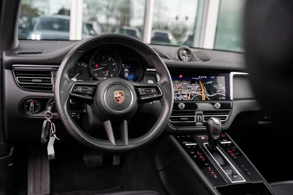 Porsche Macan 2.0 l luftfederung l Memory-pakket l licht 01/2022-photo-8