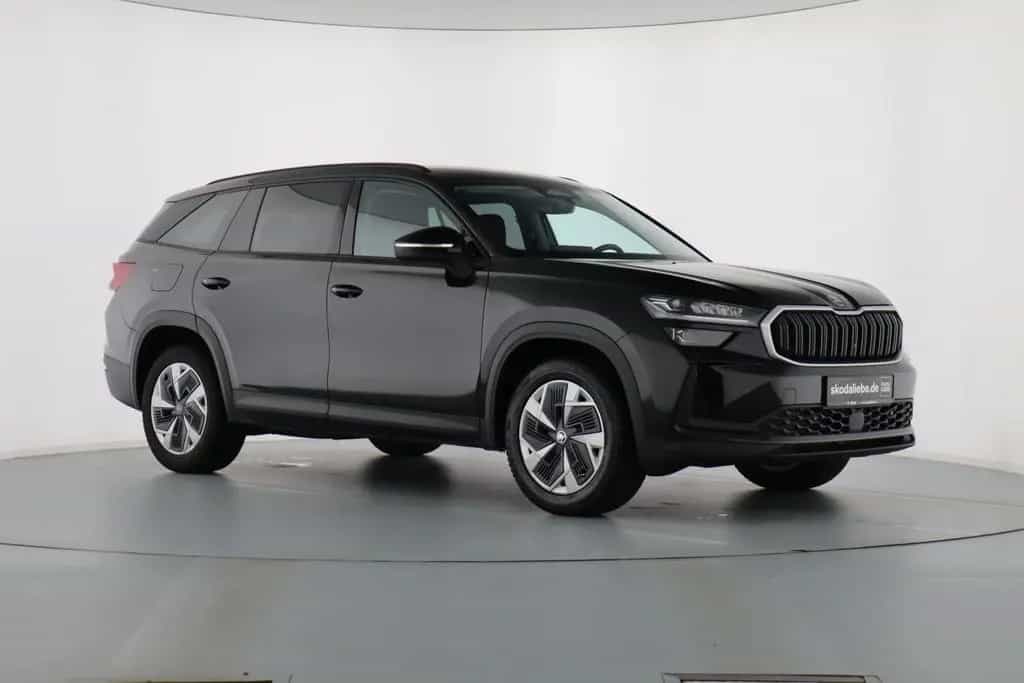 Skoda Kodiaq SELECTION 2.0TSI DSG 4x4 7-SITZE+ACCuvm 06/2025-photo-3