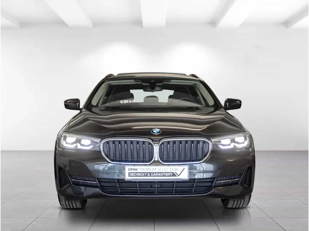BMW 520 dTour.+AHK+Panorama+Navi+LED+RFK+eSitze+PDCv 08/2021-photo-1