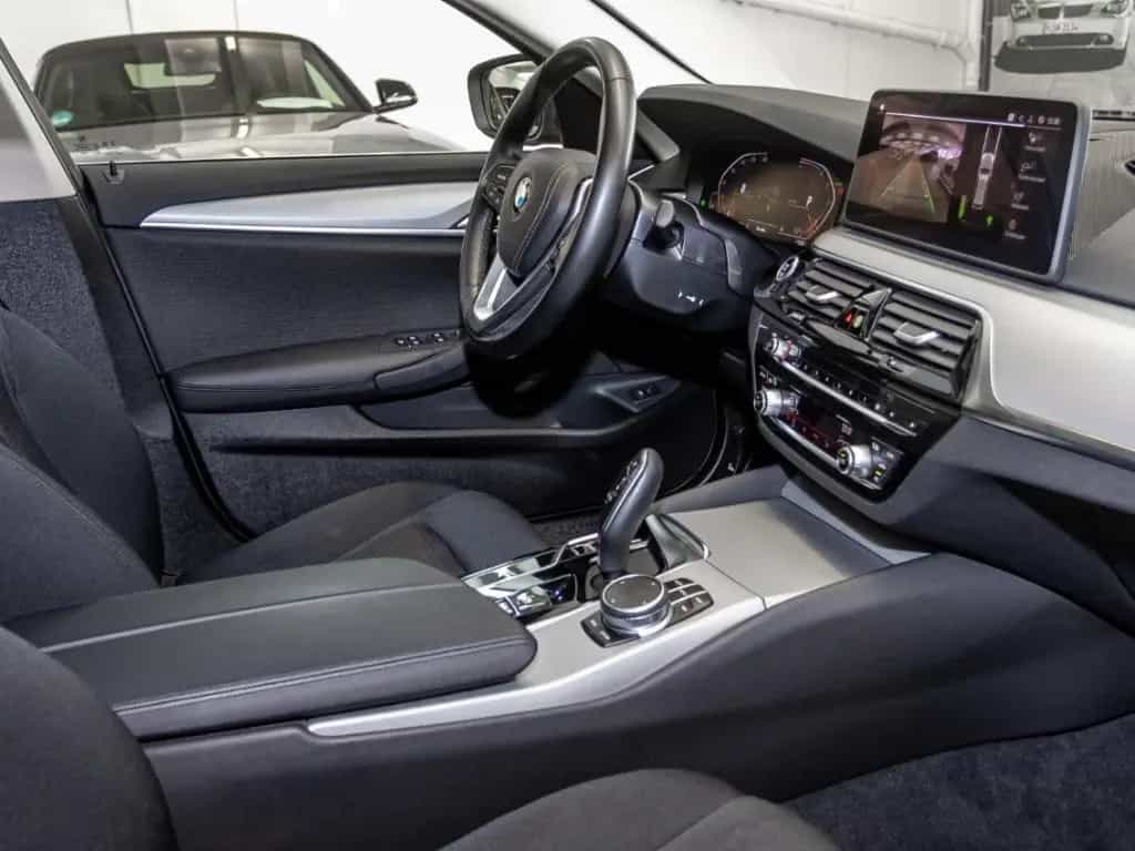 BMW 520 dTour.+AHK+Panorama+Navi+LED+RFK+eSitze+PDCv 08/2021-photo-19